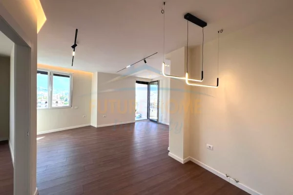 Shtepi ne shitje Apartament ne Tirane, 2+1, Mobilimi Bosh, pa mobiluar, Pagesa 210,000  Euro.