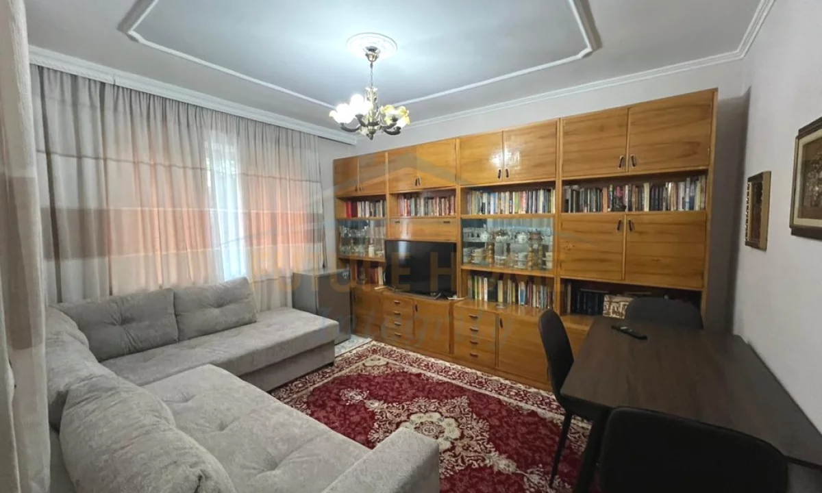 Shtepi me qera Apartament ne Tirane, 1+1, Mobilimi E mobiluar, Pagesa 470  Euro.
