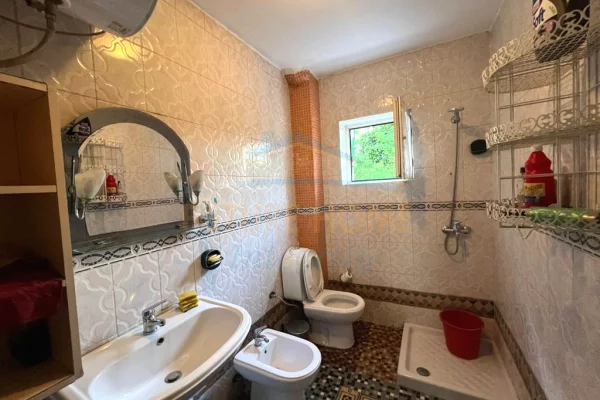 Shtepi me qera Apartament ne Tirane, 1+1, Mobilimi E mobiluar, Pagesa 470  Euro.