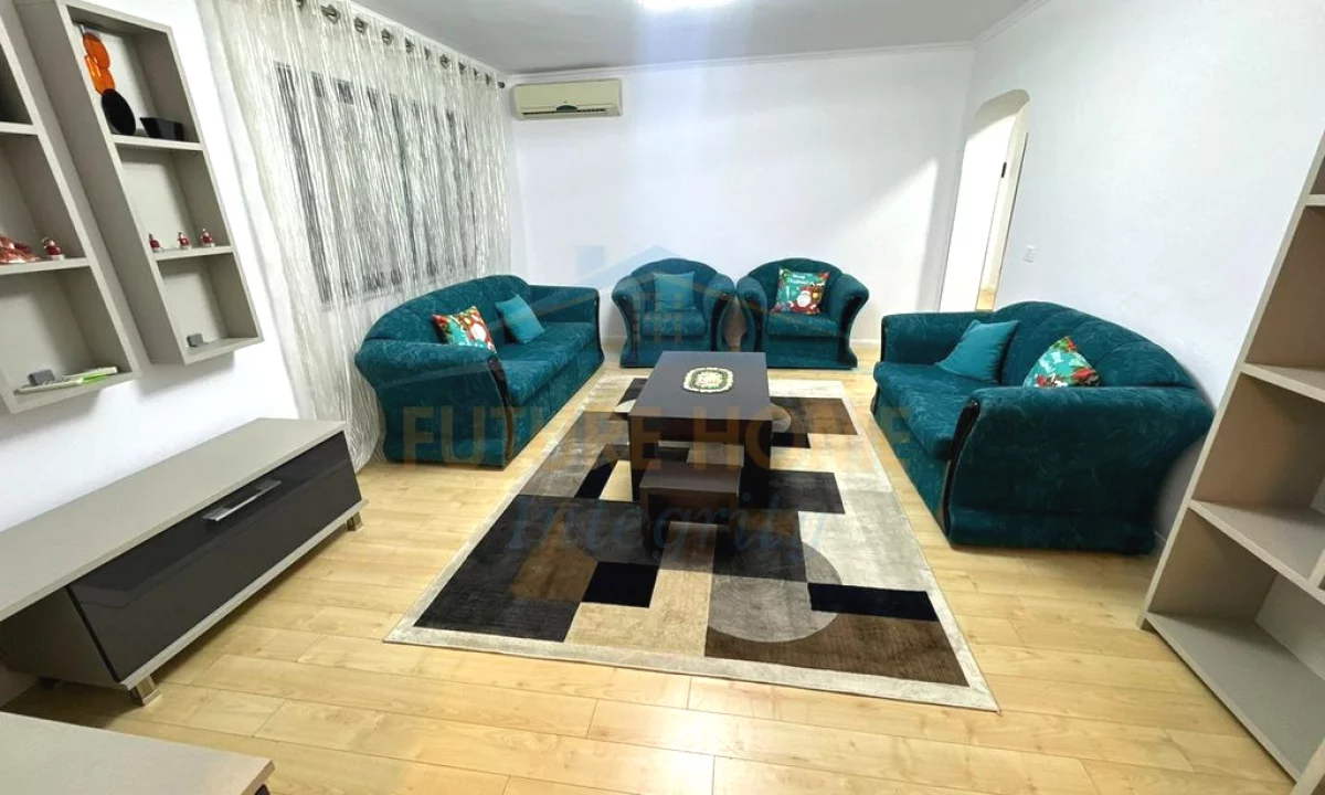 Shtepi ne shitje Apartament ne Tirane, 2+1, Mobilimi E mobiluar, Pagesa 192,000  Euro.