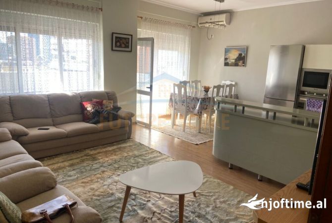 Qera , Apartament 2+1 , Pazari i Ri 
