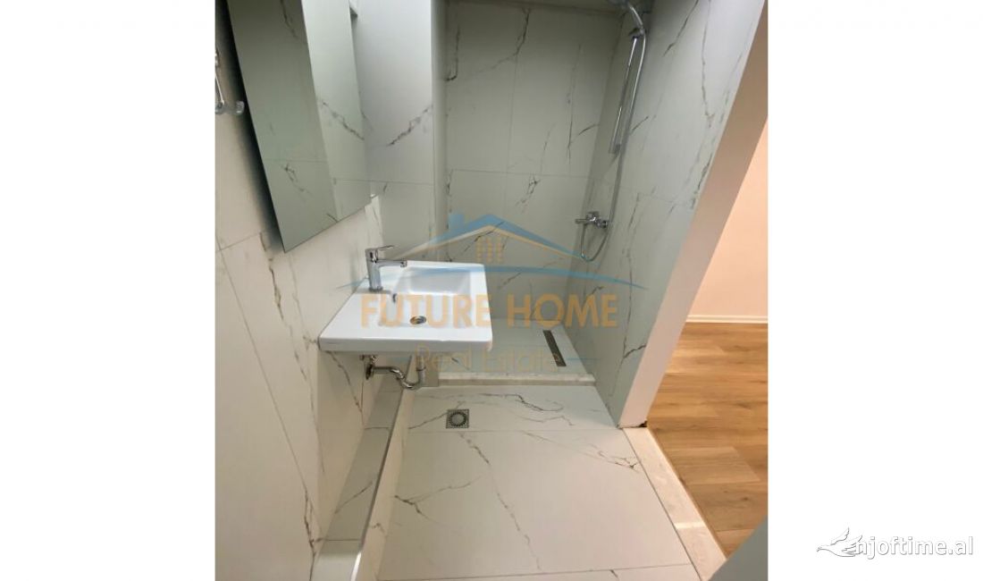 Qera , Duplex , Xhanfize Keko, Tirane 