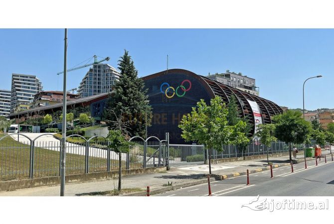 Shitet , Ambjent Biznesi , Parku Olimpik