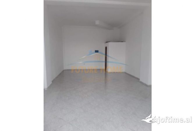 Shitet , Ambjent Biznesi Kombinat 