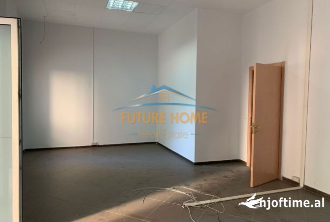 Shitet , Ambjent Biznesi , Rruga e Dibres , Tirane 