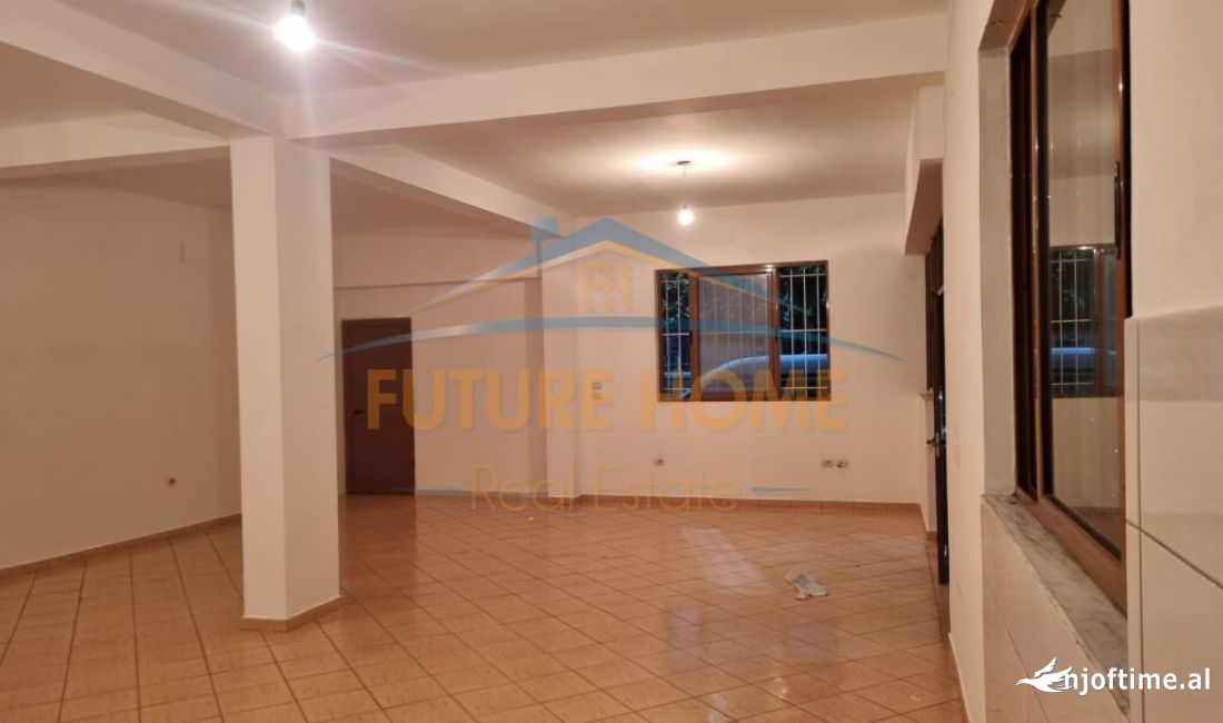 Qera , Godine Biznesi , Tirane 