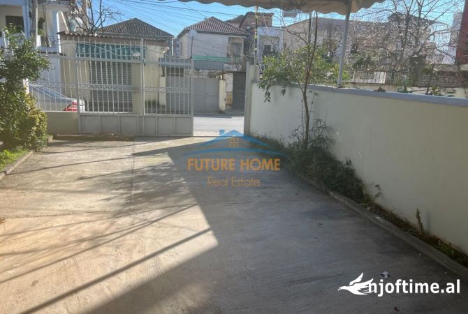 Qera , Ambjent Biznesi , Siri Kodra , 