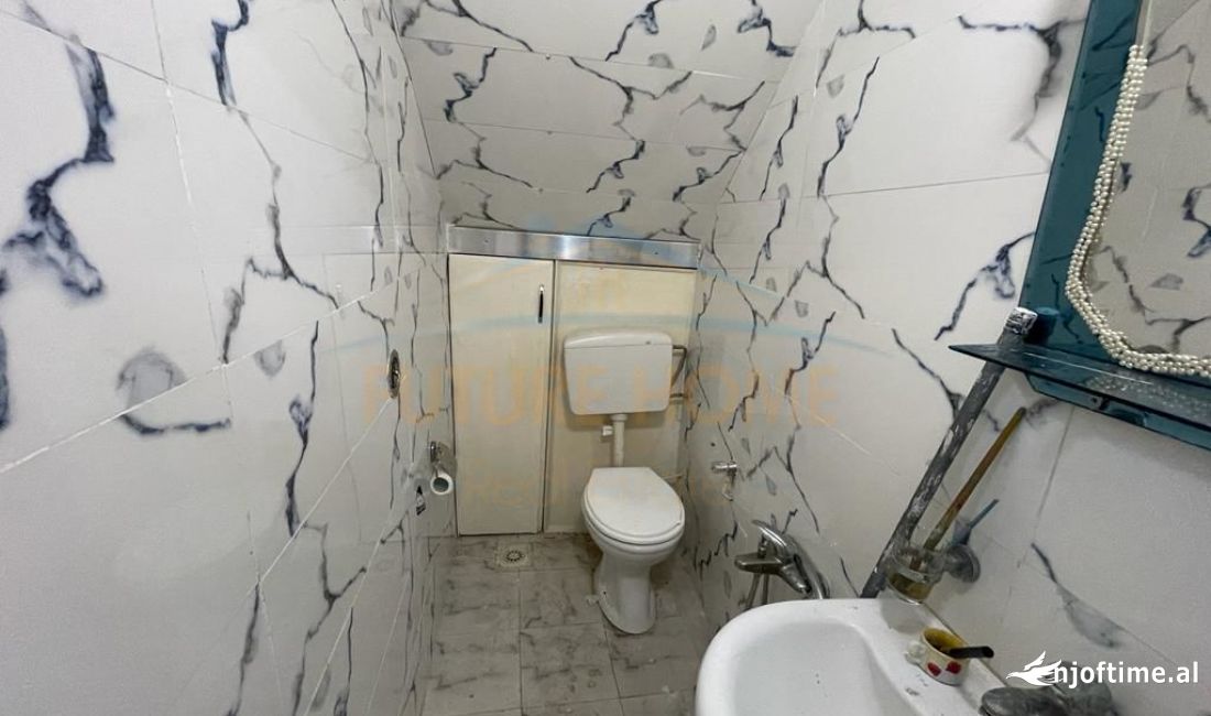 Qera , Ambjent Biznesi , Pazari i Ri , Tirane 