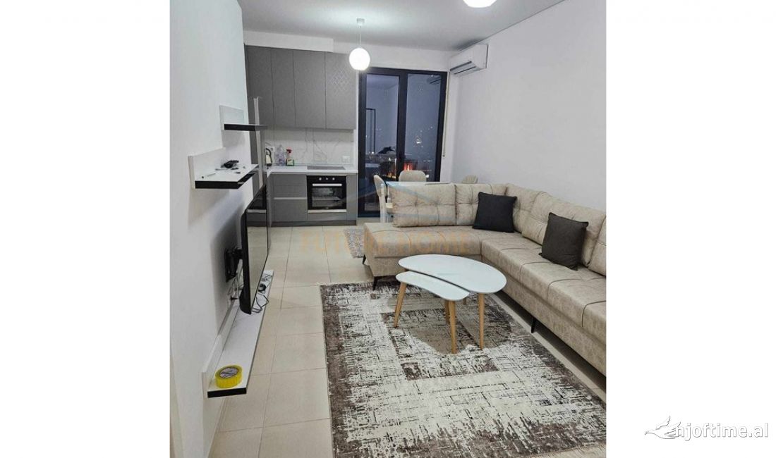 Shtepi me qera Apartament ne Tirane, 2+1, Mobilimi E mobiluar, Pagesa 530  Euro.