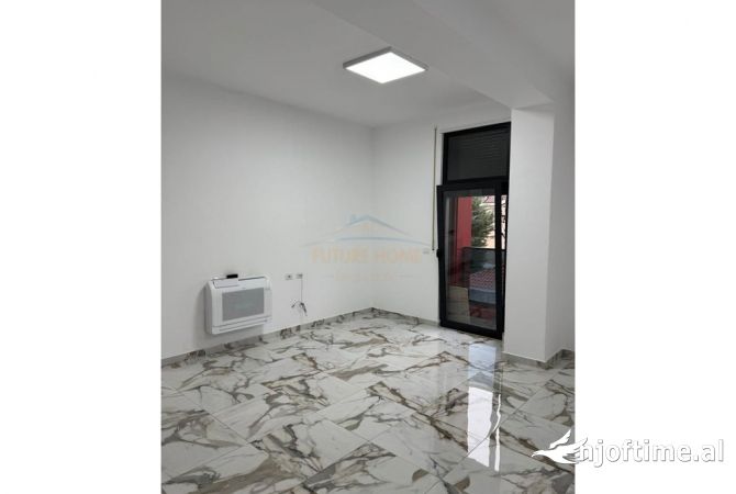 Qera , Ambjent Biznesi Ali Demi 