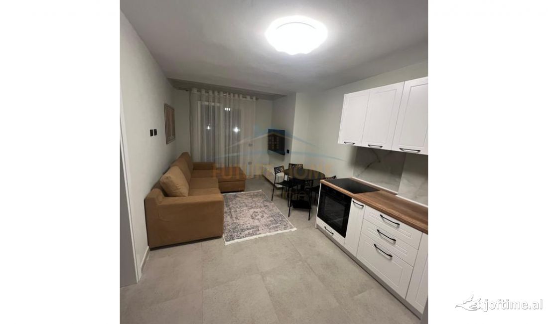 Shtepi me qera Apartament ne Tirane, 2+1, Mobilimi E mobiluar, Pagesa 400  Euro.