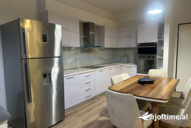 Qera , Apartament 2+1Liqeni i Thate 