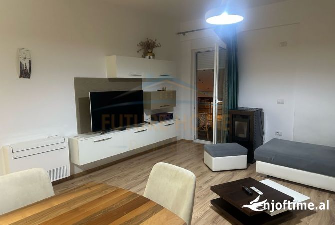 Shtepi me qera Apartament ne Tirane, 2+1, Mobilimi E mobiluar, Pagesa 1,000  Euro.