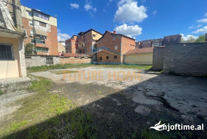 Qera , Toke Rruga Siri Kodra , Tirane 