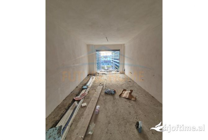 Apartment for sale in Tirana 3+1, Emty