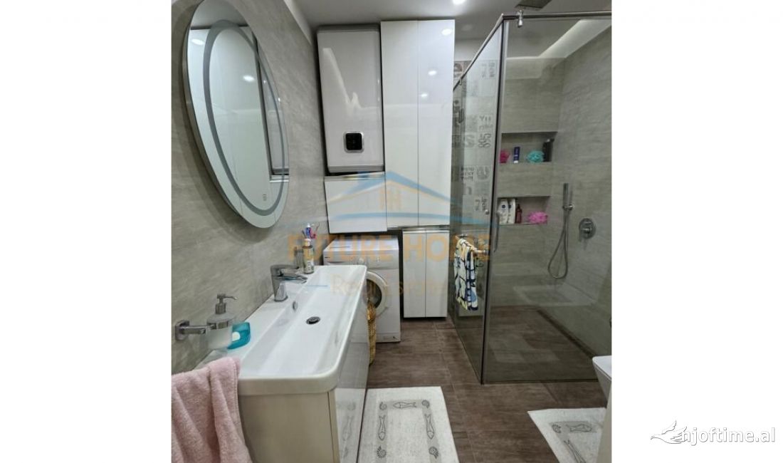 Shtepi me qera Apartament ne Tirane, 2+1, Mobilimi E mobiluar, Pagesa 700  Euro.