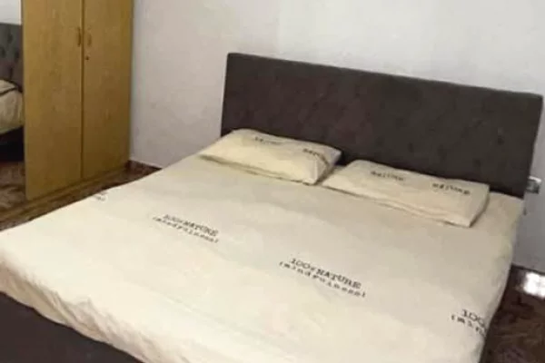 Garzoniere, 30.000 lek,Fundi Rruges Burgut