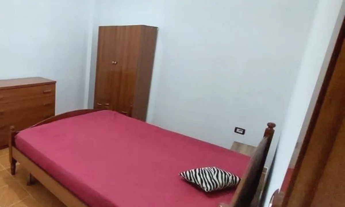 Casa privata/Indipendente in affitto a Tirana 1+1, Arredato