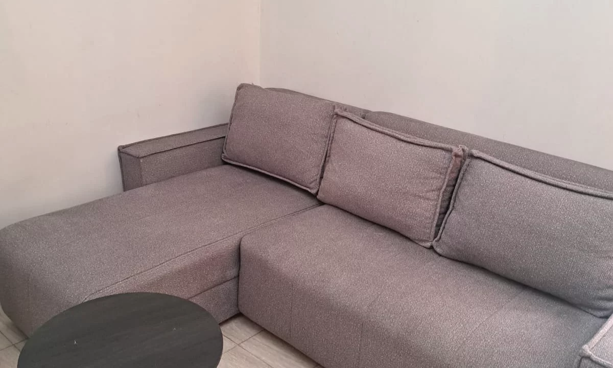 Shtepi me qera Apartament ne Tirane, 1+1, Mobilimi E mobiluar, Pagesa 33,000  Leke.