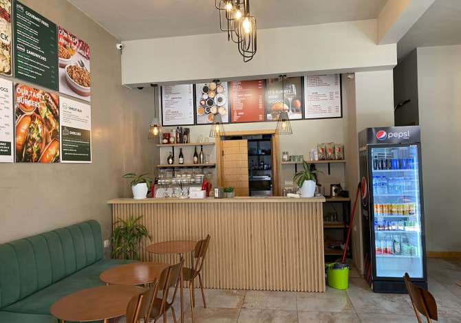 Ambient biznesi me qera 2+1 ne Tirane - 900 Euro