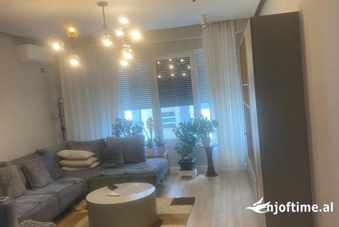 Shitet 2+1 tek fz construction Liqeni i thate