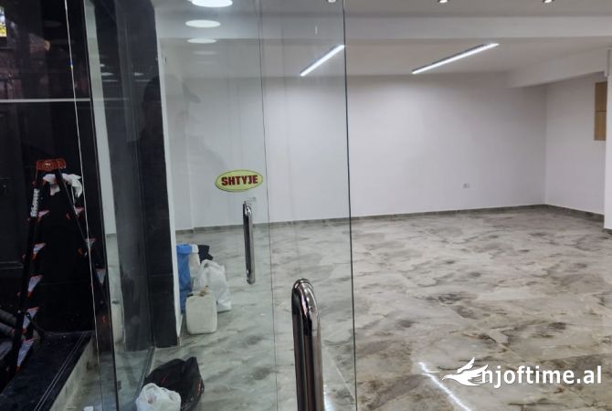 Ambjent me qera ne bllok