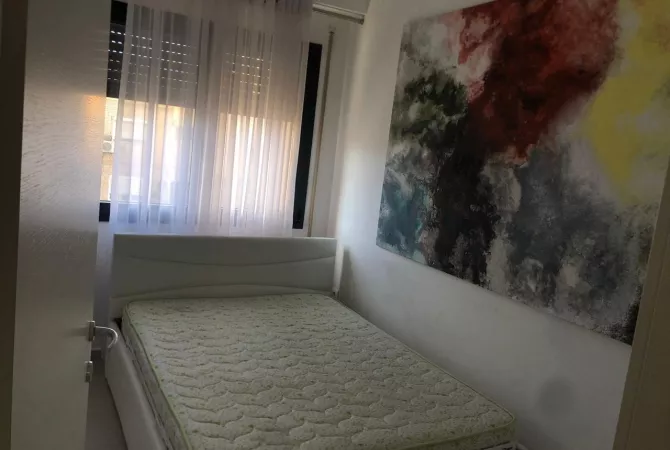 Appartamento in affitto a Tirana 1+1, Arredato