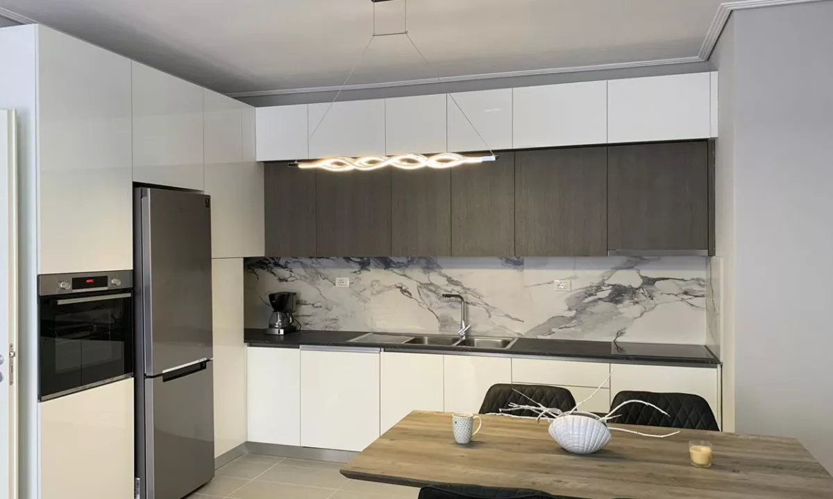 Appartamento in affitto a Tirana 2+1, Arredato