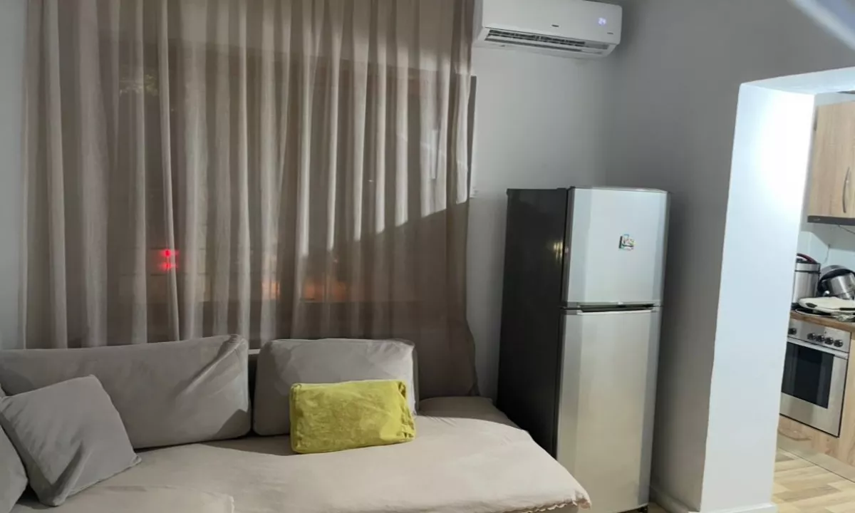 Shtepi me qera Apartament ne Tirane, 1+1, Mobilimi E mobiluar, Pagesa 50,000  Leke.