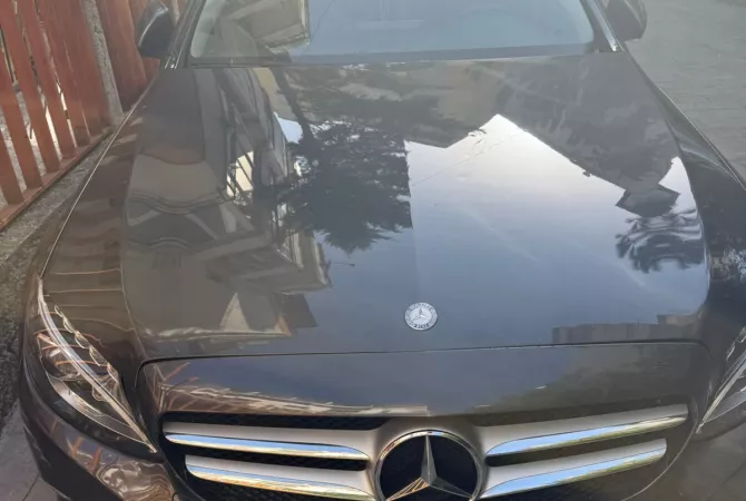 Auto in Vendita a Tirana, Mercedes-Benz, 2017 Diesel,Kambio Automatik Pagamento 15,000  Euro.