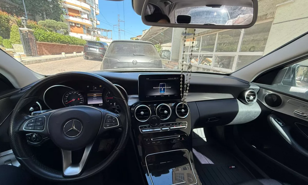 Auto in Vendita a Tirana, Mercedes-Benz, 2017 Diesel,Kambio Automatik Pagamento 15,000  Euro.