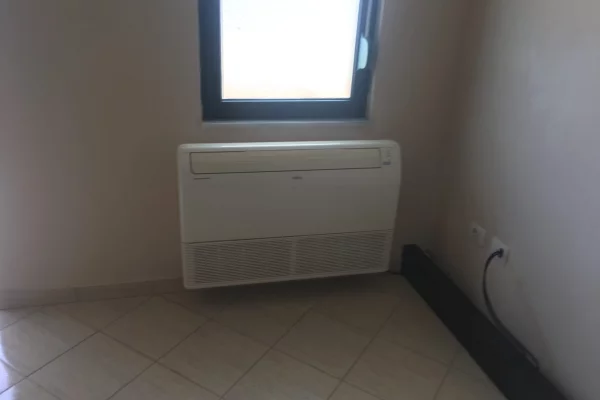 Appartamento in affitto a Tirana 2+1, Arredato