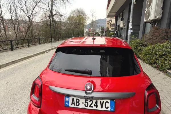 Auto in Vendita a Tirana, Fiat, 2019 Diesel,Kambio Automatik Pagamento 10,800  Euro.