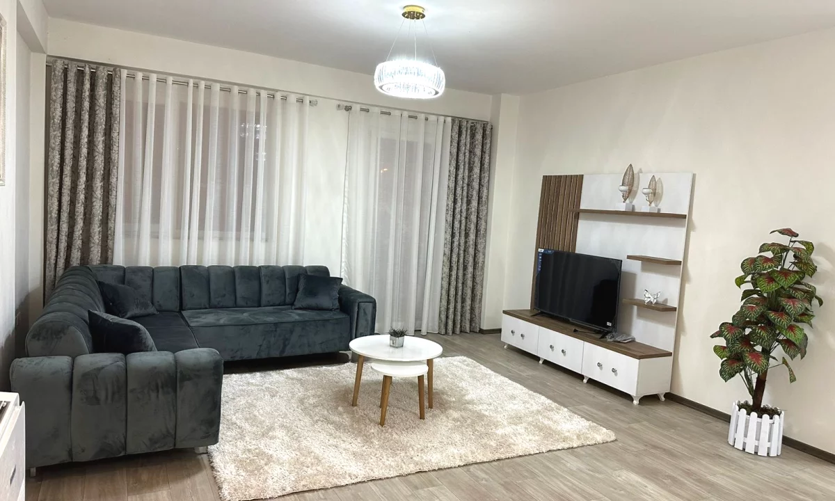 Shtepi me qera Apartament ne Tirane, 2+1, Mobilimi E mobiluar, Pagesa 800  Euro.