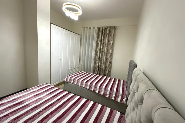 Shtepi me qera Apartament ne Tirane, 2+1, Mobilimi E mobiluar, Pagesa 800  Euro.