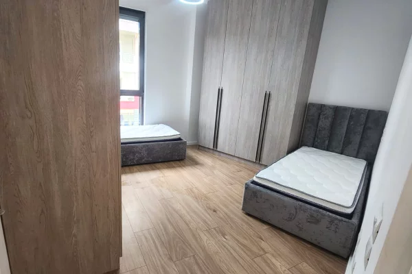 Shtepi me qera Apartament ne Tirane, 2+1, Mobilimi E mobiluar, Pagesa 850  Euro.