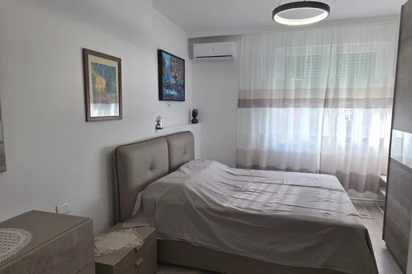 House for Rent Apartment in Tirana, 1+1, Furniture Furnished, Payment 1,100  Euro.
