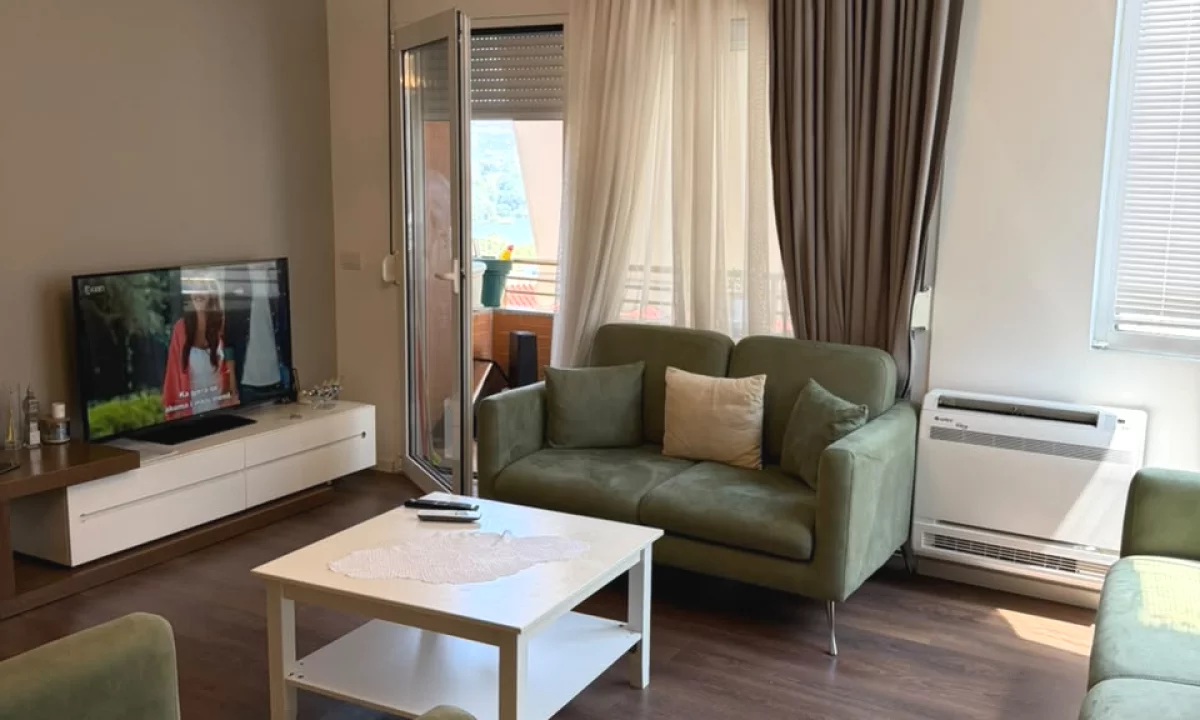 Shtepi ne shitje Apartament ne Tirane, 2+1, Mobilimi E mobiluar, Pagesa 207,000  Euro.