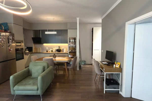 Shtepi ne shitje Apartament ne Tirane, 2+1, Mobilimi E mobiluar, Pagesa 207,000  Euro.