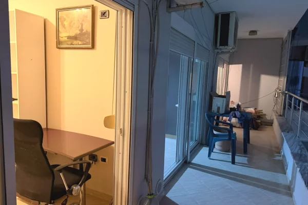 Shtepi me qera Apartament ne Tirane, 2+1, Mobilimi E mobiluar, Pagesa 55,000  Leke.