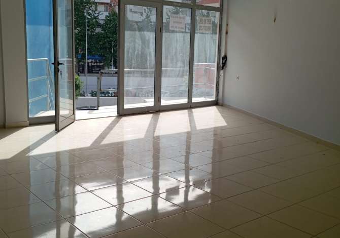 Ambient biznesi me qera 1+1 ne Tirane - 200 Euro