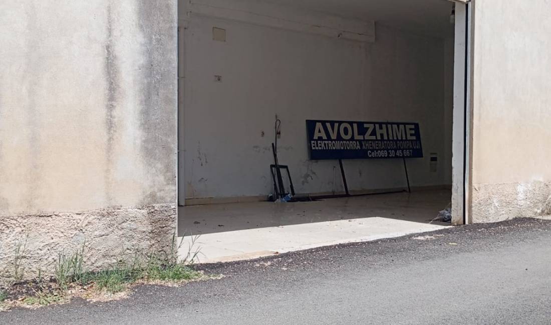 Jepet Ambient Komercial me Qera, Astir, ish Kastrati Unaza, Tirane - 50 m2 !