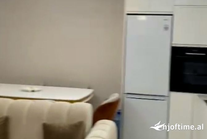 Shtepi me qera Apartament ne Tirane, 2+1, Mobilimi E mobiluar, Pagesa 550  Euro.