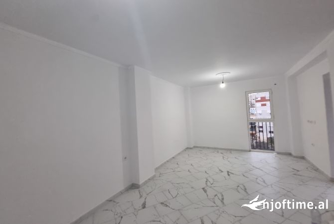 Apartment for sale in Tirana 1+1, Emty