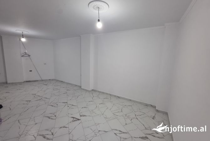 Apartment for sale in Tirana 1+1, Emty