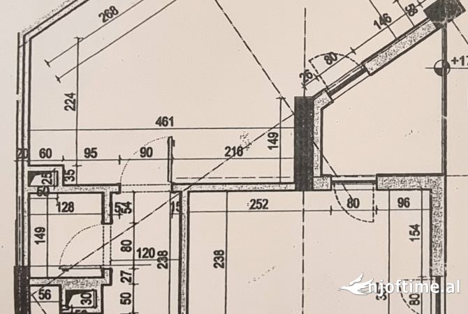 APARTAMENT NE SHITJE NE QENDER