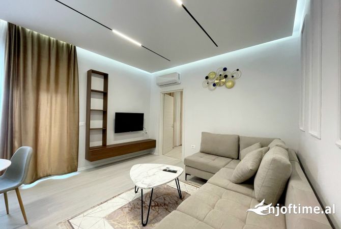 SUPER APARTAMENT ME QERA TEK GREEN CITY