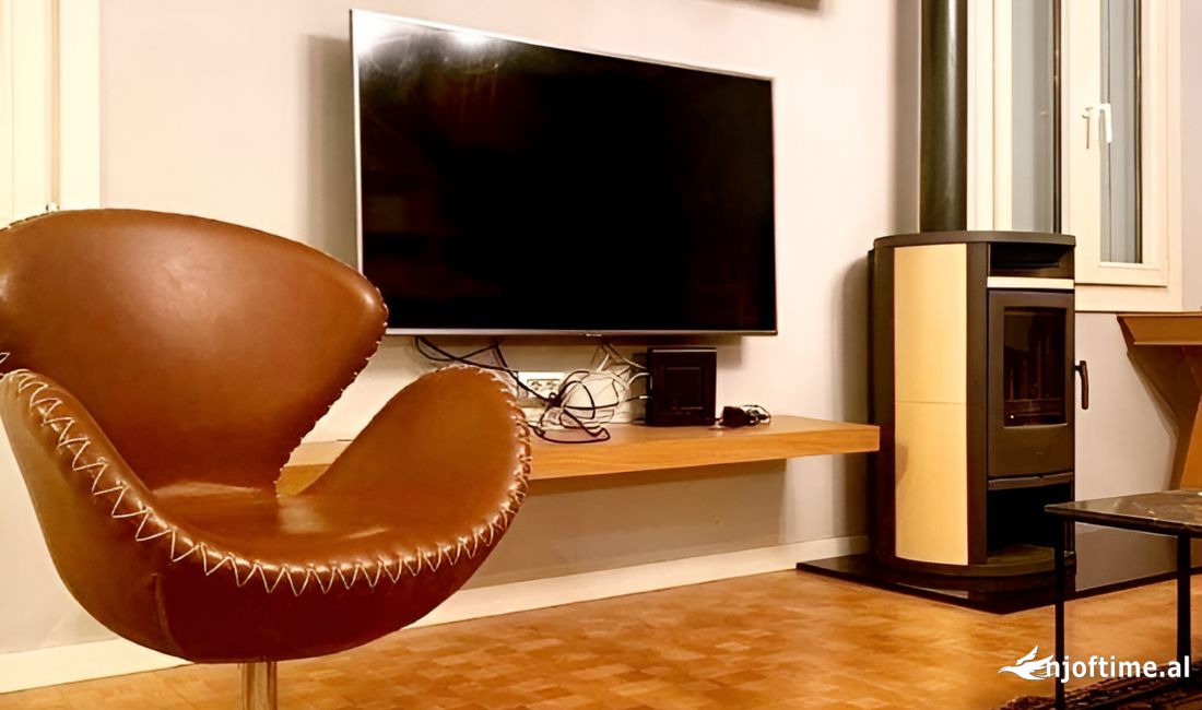 Shtepi me qera Apartament ne Tirane, 1+1, Mobilimi E mobiluar, Pagesa 750  Euro.