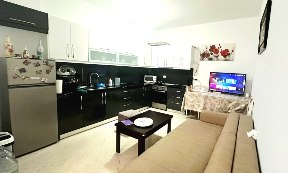 Shtepi ne shitje Apartament ne Sarande, 2+1, Mobilimi E mobiluar, Pagesa 93,000  Euro.