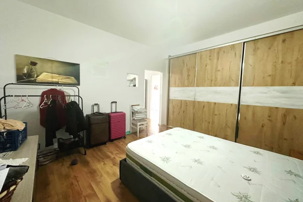 Shtepi ne shitje Apartament ne Sarande, 2+1, Mobilimi E mobiluar, Pagesa 93,000  Euro.